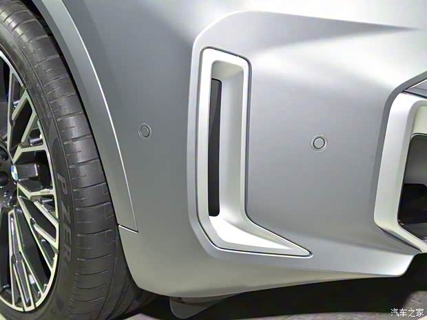 华晨宝马 宝马X5 2023款 xDrive 40Li 尊享型M运动曜夜套装 华晨宝马 宝马X5 2023款 xDrive 40Li 尊享型M运动曜夜套装