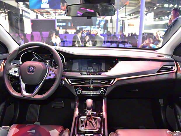 长安汽车 逸动 2018款 XT 1.6L GDI 自动领潮型 长安汽车 逸动 2018款 XT 1.6L GDI 自动领潮型