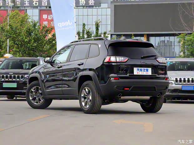 廣汽菲克Jeep 自由光 2020款 2.0T 四驅(qū)高性能旗艦版