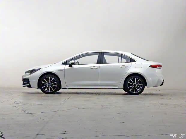 廣汽豐田 雷凌 2021款 雙擎 1.8H E-CVT運動版