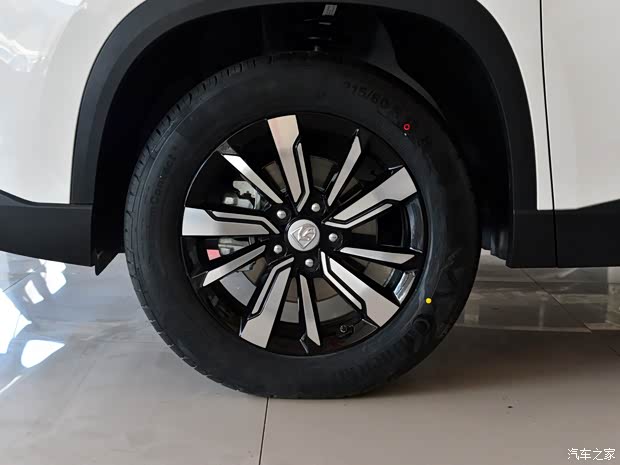 上汽通用五菱 宝骏530 2018款 1.5T 手动尊贵型