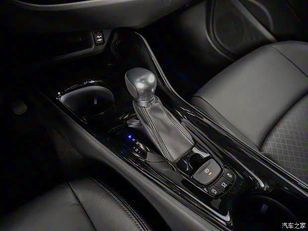 广汽丰田 丰田C-HR 2018款 基本型