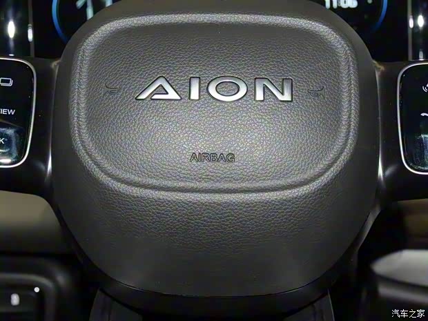广汽埃安 AION S 2021款 Plus 基本型