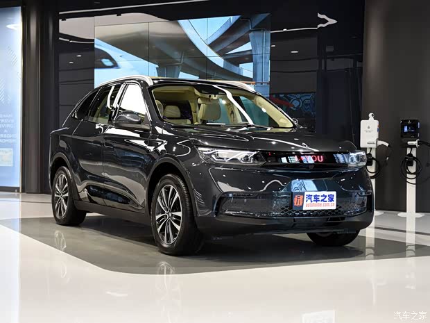 奇点汽车 奇点iS6 2017款 基本型 奇点汽车 奇点iS6 2017款 基本型