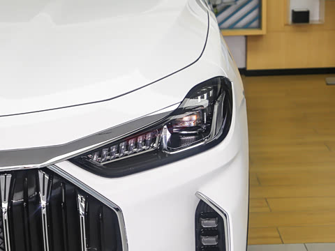 2025款 冠军版 1.5T DCT冠军PRO 5座 2025款 冠军版 1.5T DCT冠军PRO 5座