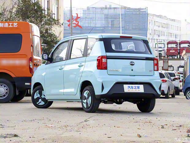 北京汽车制造厂 家宝 2023款 添喜版 北京汽车制造厂 家宝 2023款 添喜版