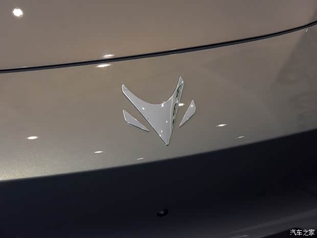 北汽新能源 极狐 阿尔法T(ARCFOX αT) 2021款 653S+