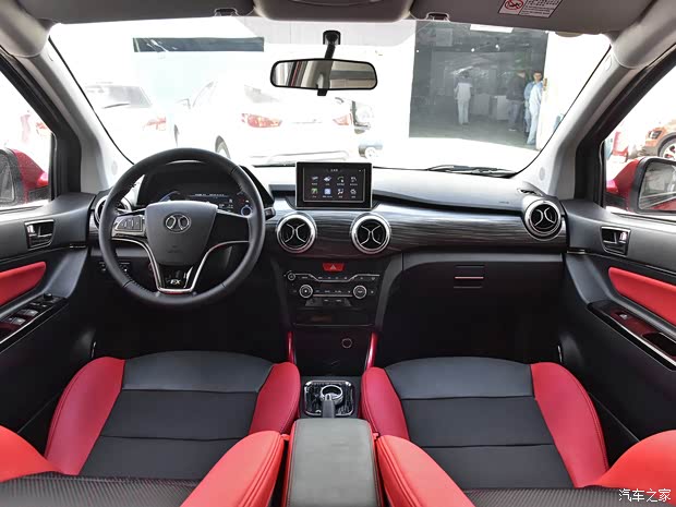 北汽新能源 EX系列 2018款 EX360 新尚版