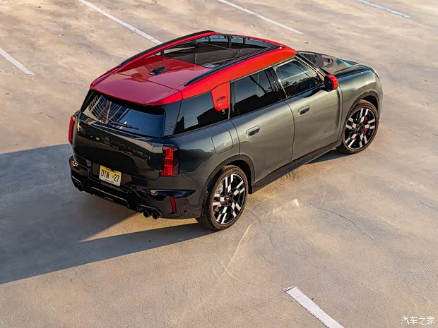 MINI JCW MINI JCW COUNTRYMAN 2025款 基本型 MINI JCW MINI JCW COUNTRYMAN 2025款 基本型