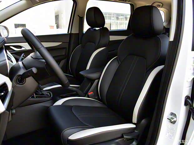 上汽通用五菱 宝骏360 2019款 1.5L CVT基本型