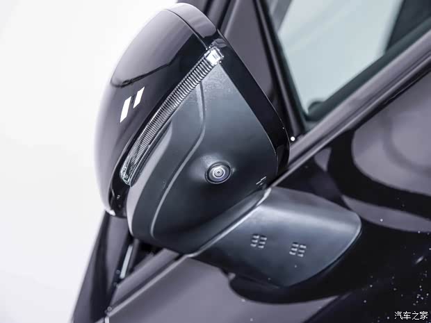 吉利汽车 极越01 2023款 三元锂 吉利汽车 极越01 2023款 三元锂