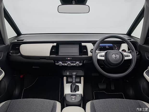 本田(進(jìn)口) 飛度(進(jìn)口) 2021款 e:HEV Maison 20周年特別式樣