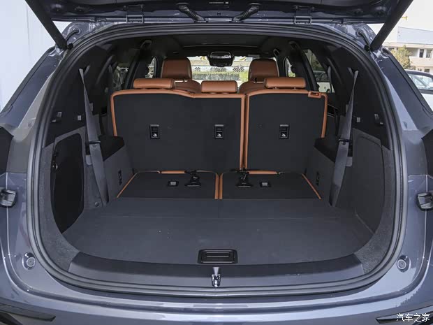 比亞迪 唐新能源 2023款 DM-i 112KM 尊享型