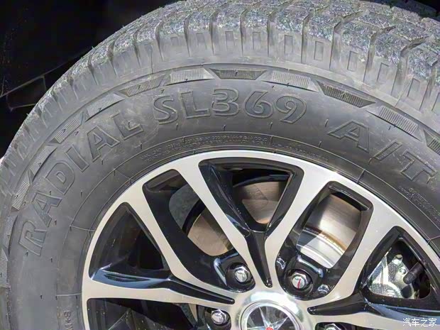 大運(yùn)汽車 大運(yùn)皮卡 2020款 2.0T柴油四驅(qū)手動尊享型長軸4F20TC