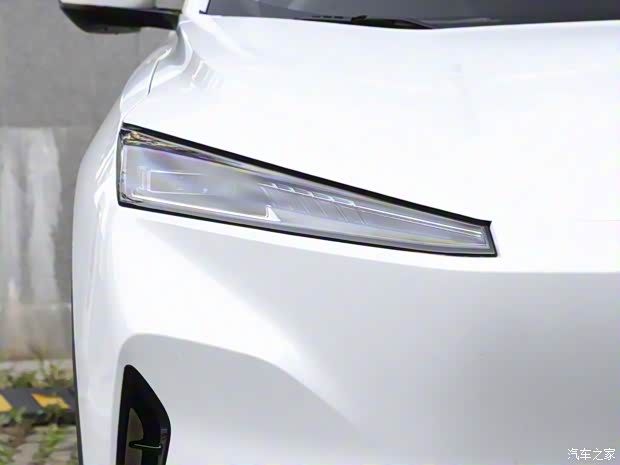 东风乘用车 SKY EV01 2023款 445km PRO 东风乘用车 SKY EV01 2023款 445km PRO