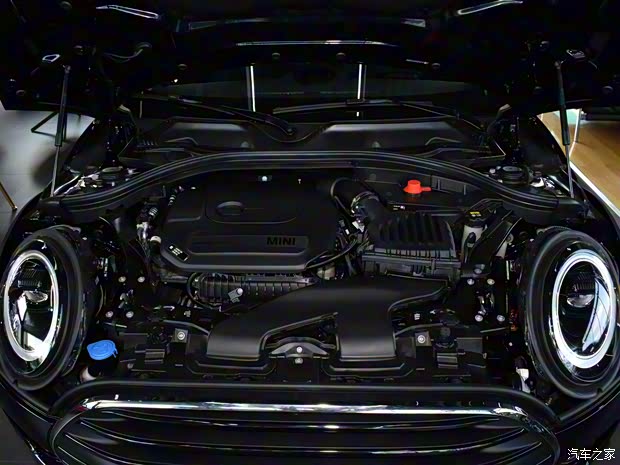MINI MINI CLUBMAN 2022款 1.5T COOPER 鉴赏家 MINI MINI CLUBMAN 2022款 1.5T COOPER 鉴赏家