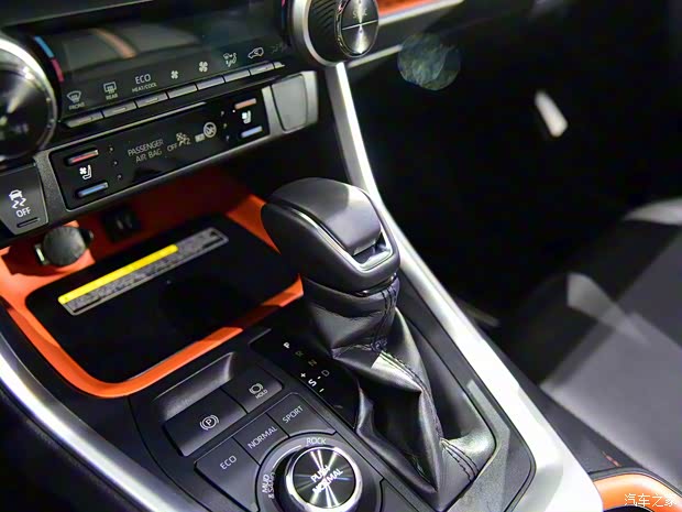 丰田(进口) 丰田RAV4(进口) 2019款 基本型