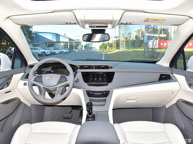 上汽通用凯迪拉克 凯迪拉克XT5 2024款 2.0T 两驱风尚型 上汽通用凯迪拉克 凯迪拉克XT5 2024款 2.0T 两驱风尚型