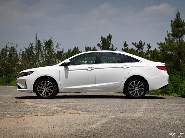 吉利汽车 帝豪GL 2020款 1.5T DCT尊贵型 吉利汽车 帝豪GL 2020款 1.5T DCT尊贵型