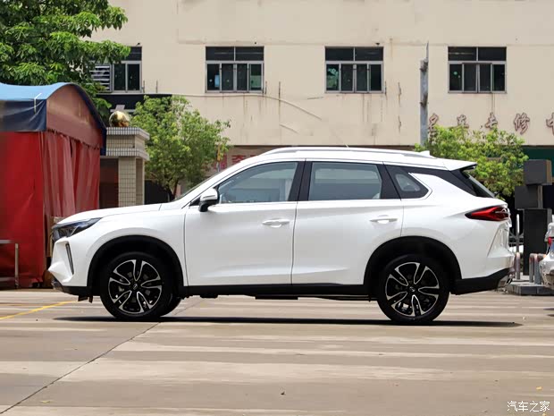 广汽乘用车 传祺GS4 2021款 PLUS 270T 自动星河版