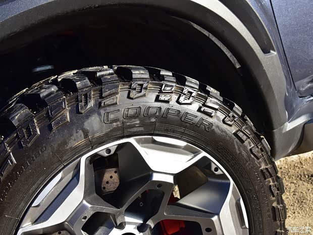 日产(进口) 纳瓦拉(海外) 2018款 Dark Sky