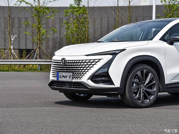 长安汽车 长安UNI-T 2020款 1.5T 时尚版