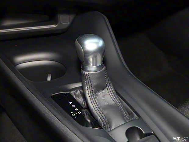 广汽丰田 丰田C-HR 2018款 2.0L 精英版 国VI