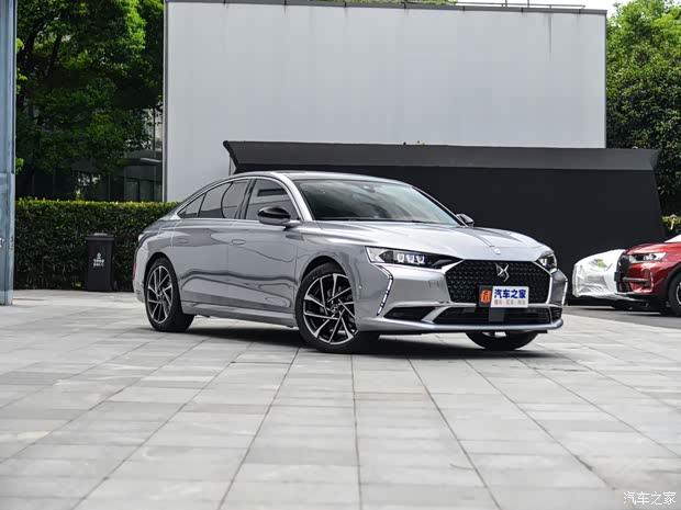 DS汽车 DS 9 2021款 45THP 歌剧院版 DS汽车 DS 9 2021款 45THP 歌剧院版