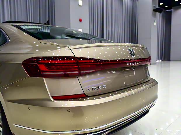 上汽大眾 帕薩特 2022款 380TSI 旗艦版