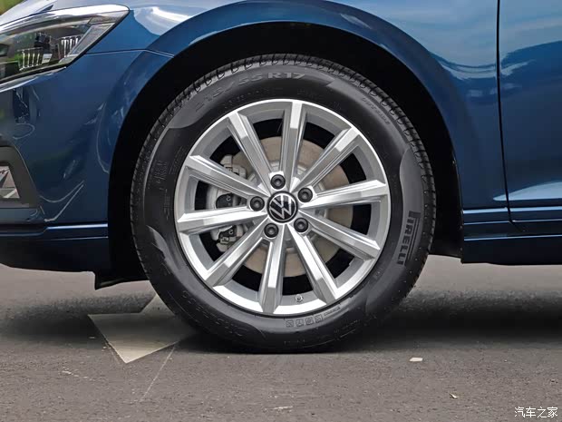 大众(进口) 蔚揽 2021款 2.0T 舒行版