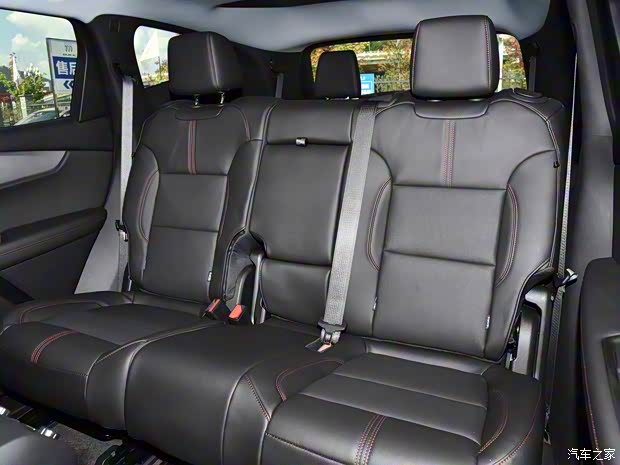 上汽通用雪佛兰 开拓者 2023款 轻混 650T Redline 霆版 上汽通用雪佛兰 开拓者 2023款 轻混 650T Redline 霆版