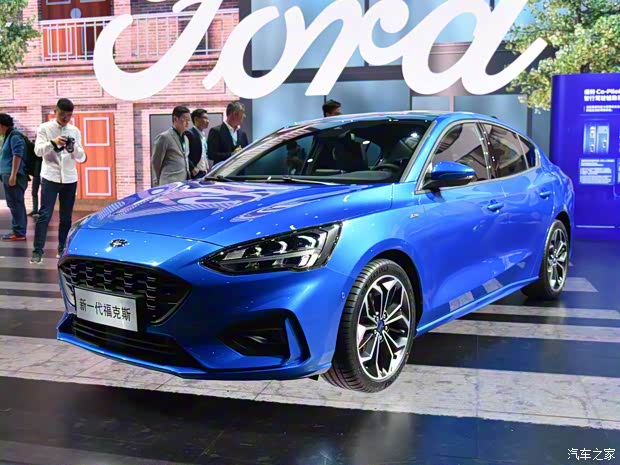 長(zhǎng)安福特 ?？怂?2019款 三廂 EcoBoost 180 自動(dòng)ST Line