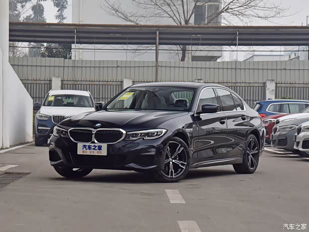 華晨寶馬 寶馬3系 2021款 改款二 325i M運(yùn)動(dòng)套裝