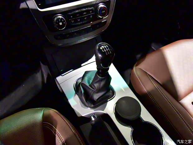 江淮汽车 帅铃T8 2018款 基本型 江淮汽车 帅铃T8 2018款 基本型