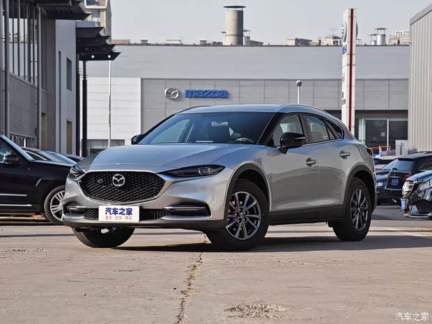 一汽馬自達(dá) 馬自達(dá)CX-4 2020款 2.0L 自動兩驅(qū)藍(lán)天品位版