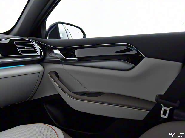 比亞迪 秦PLUS 2023款 冠軍版 DM-i 120KM 旗艦型