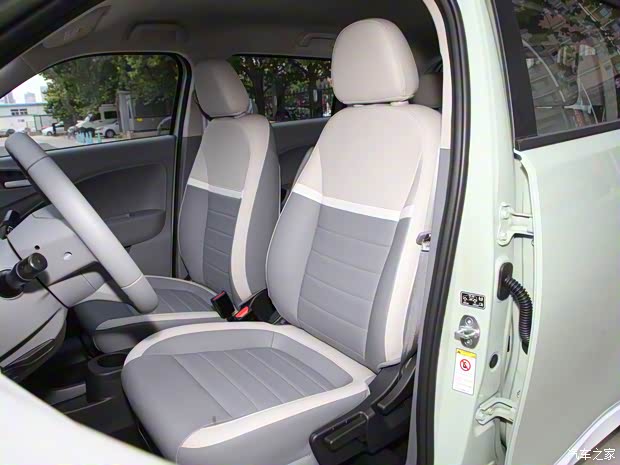 长城汽车 欧拉白猫 2022款 小野猫版 360km 豪华型