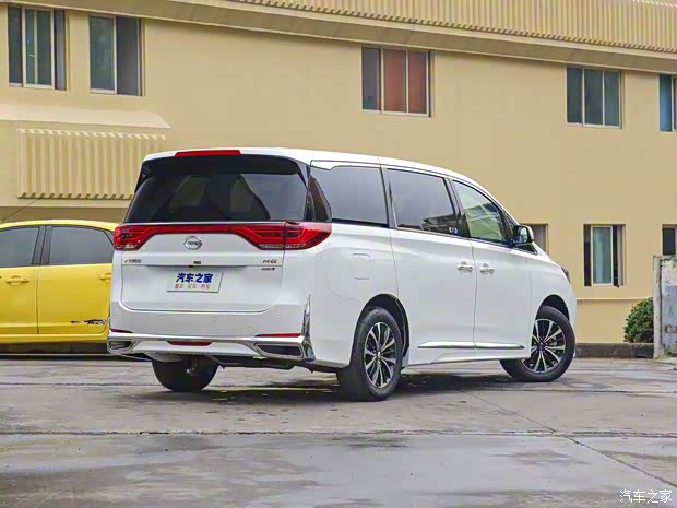 广汽乘用车 传祺M8 2021款 领秀系列 390T 尊享版