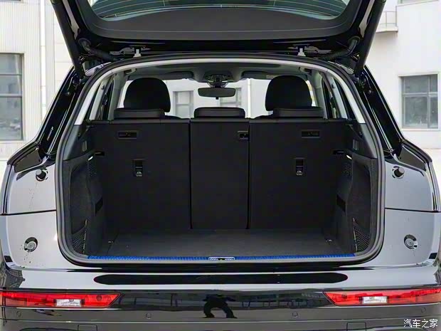 一汽奧迪 奧迪Q5L 2023款 40T 時(shí)尚動(dòng)感型