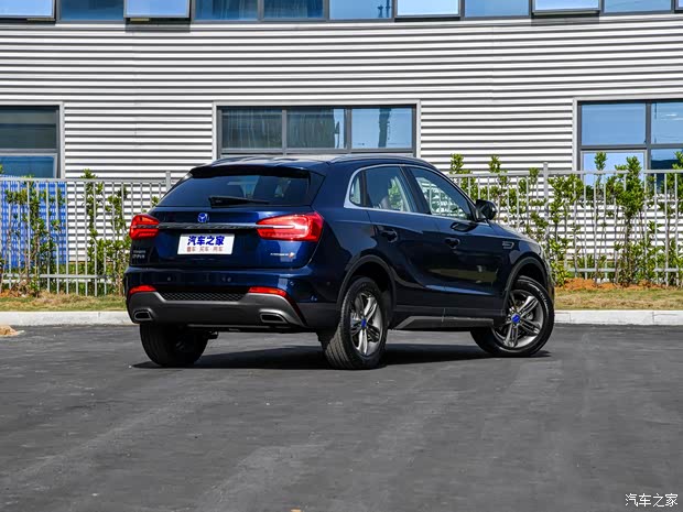 君马汽车 君马MEET 3 2018款 1.5T CVT旗舰型 君马汽车 君马MEET 3 2018款 1.5T CVT旗舰型