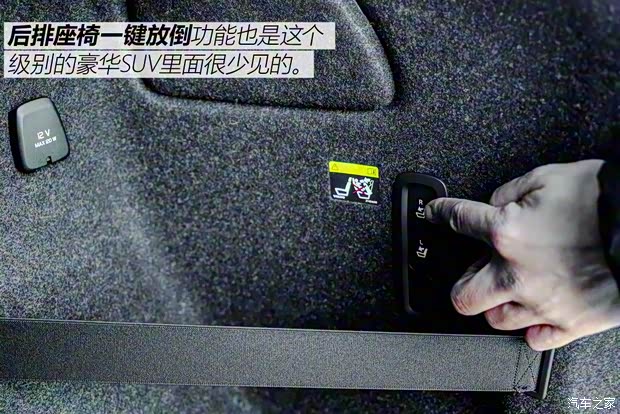 沃尔沃(进口) 沃尔沃XC40 2019款 T5 四驱运动日暮水晶白限定版