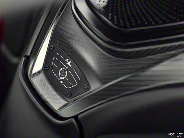 宾尼法利纳 Battista 2023款 Nino Farina Edition 宾尼法利纳 Battista 2023款 Nino Farina Edition