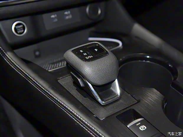 东风日产 奇骏 2022款 1.5T CVT 4WD高配版 东风日产 奇骏 2022款 1.5T CVT 4WD高配版