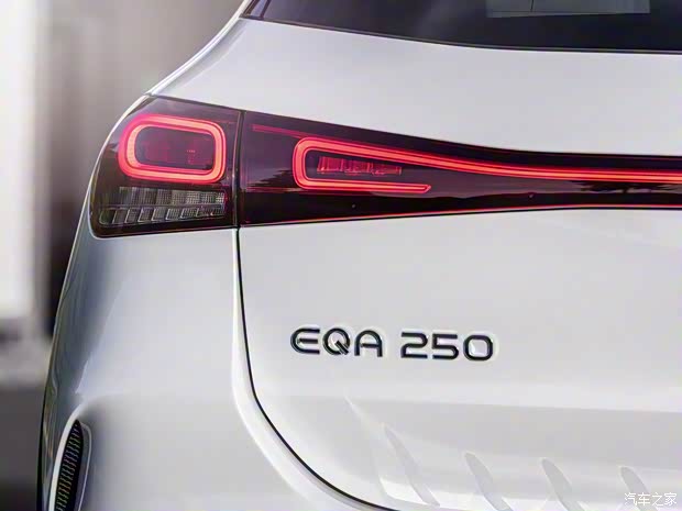 梅賽德斯-EQ 奔馳EQA 2021款 EQA 250 AMG Line Edition 1 歐洲版