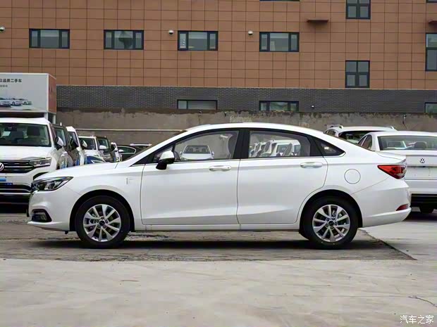 北京汽车 BEIJING-U5 2020款 1.5L 手动尊贵版