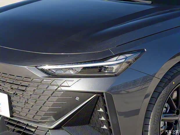 長安汽車 長安UNI-V新能源 2023款 藍(lán)鯨iDD 1.5T 基本型