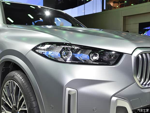 华晨宝马 宝马X5 2023款 xDrive 40Li 尊享型M运动曜夜套装 华晨宝马 宝马X5 2023款 xDrive 40Li 尊享型M运动曜夜套装