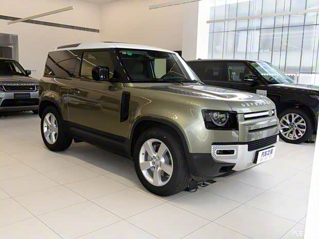 路虎(进口) 路虎卫士 2021款 90 P400 经典复刻版 路虎(进口) 路虎卫士 2021款 90 P400 经典复刻版