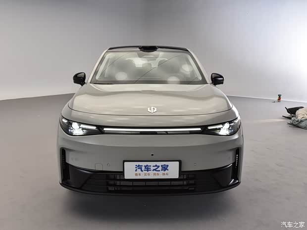 零跑汽车 零跑C10 2024款 210智驾版 零跑汽车 零跑C10 2024款 210智驾版