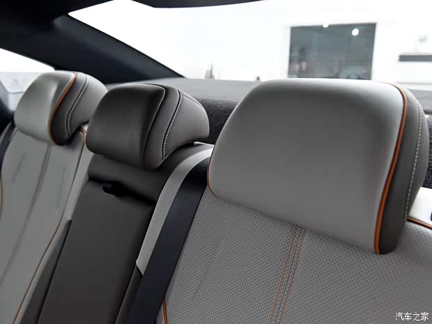 比亞迪 秦PLUS 2023款 冠軍版 DM-i 120KM 旗艦型